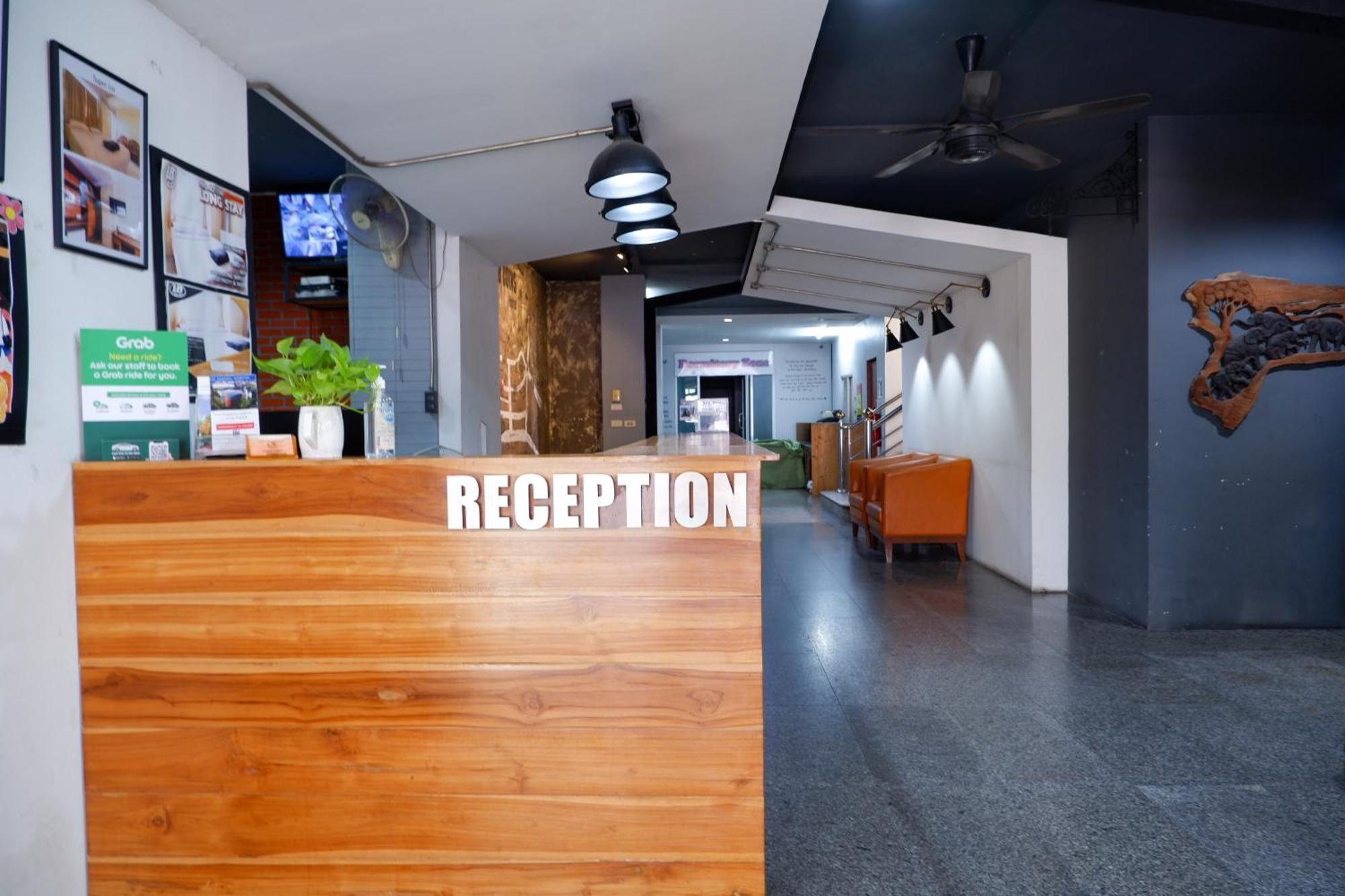 18 Coins Budget Hotel Патая Екстериор снимка