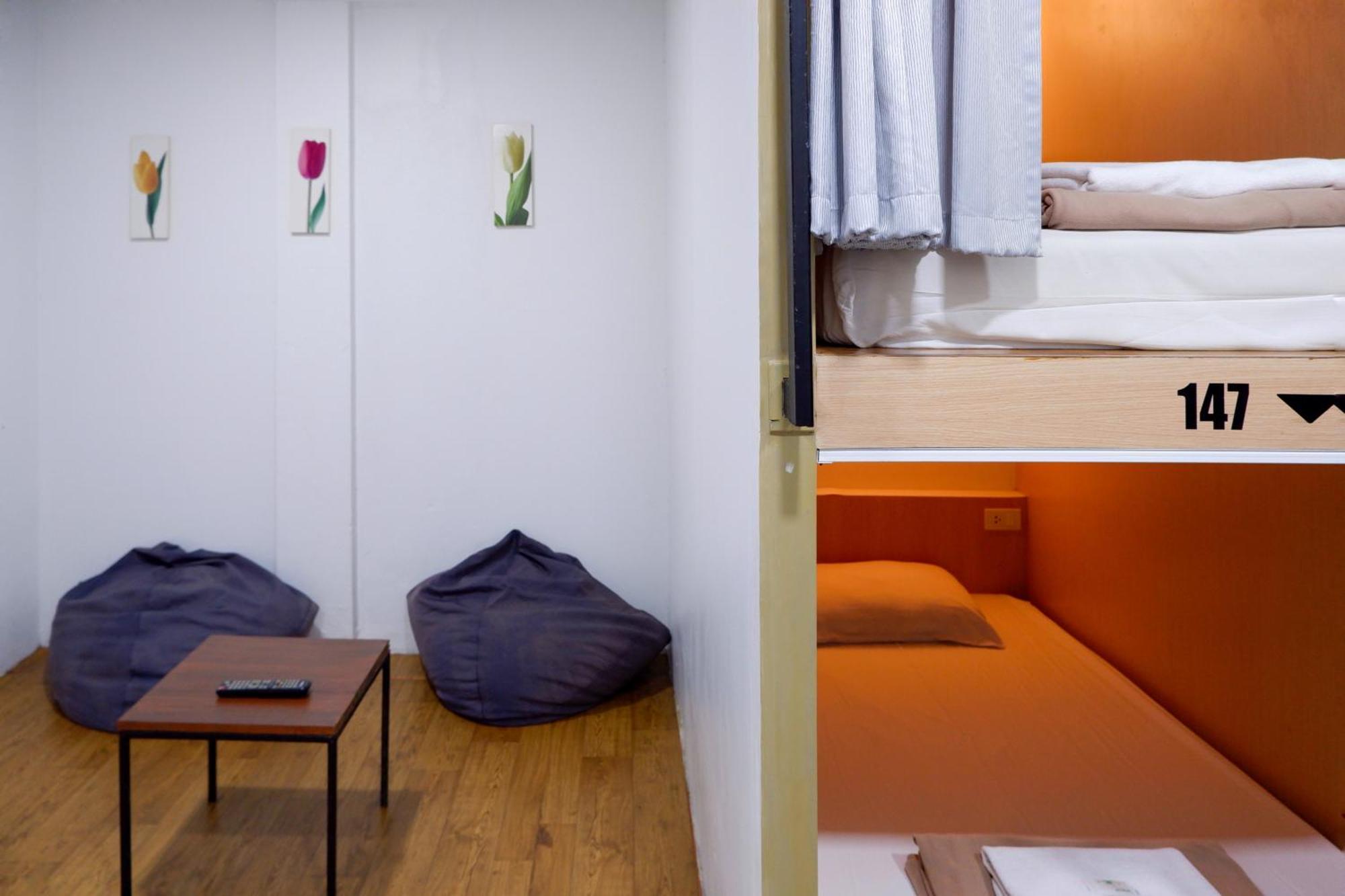 18 Coins Budget Hotel Патая Екстериор снимка