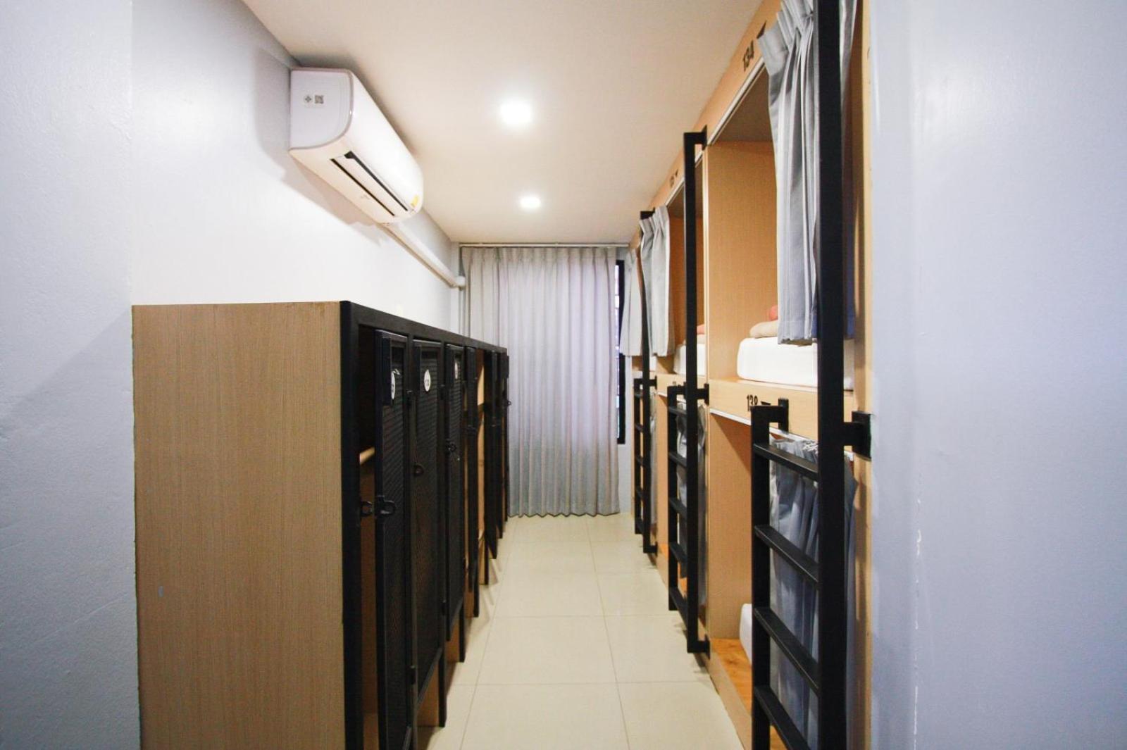 18 Coins Budget Hotel Патая Екстериор снимка